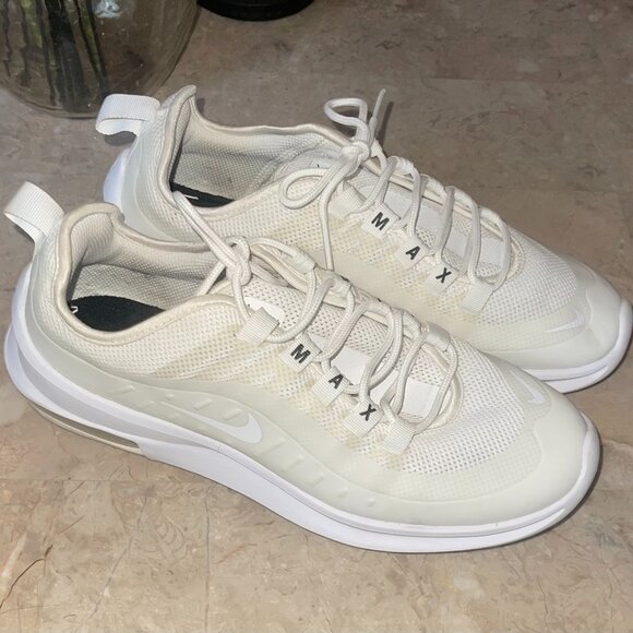 Nike Air Max Axis - Picture 1 of 3